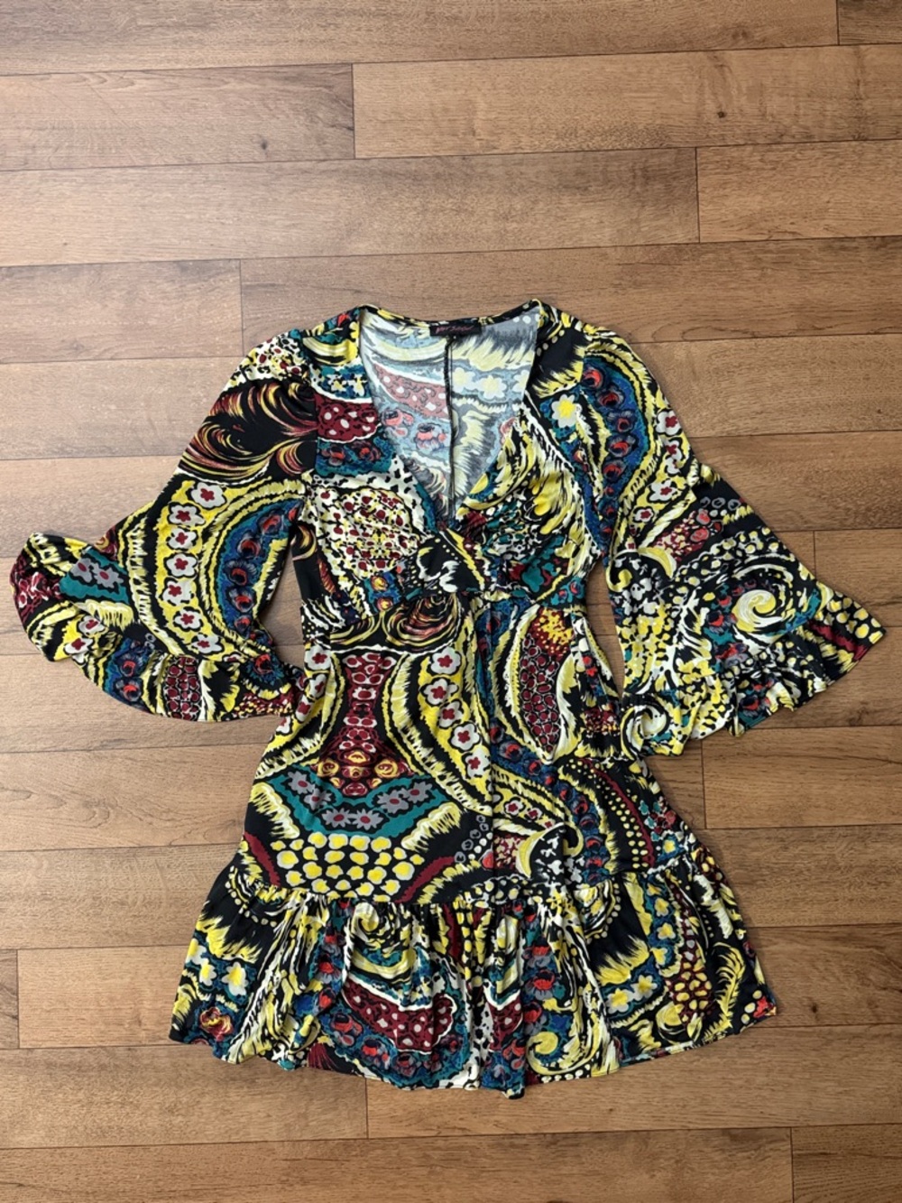 Vintage Betsey Johnson Size 8 Mini Dress Printed Patterned Bell Sleeves Y2K USA